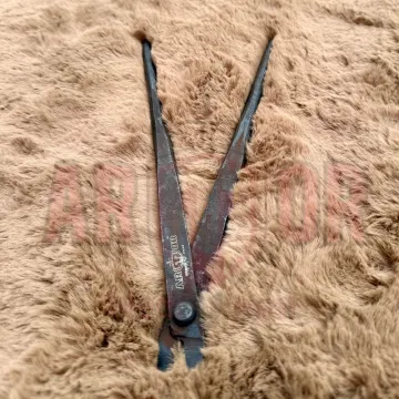 \\N