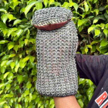 \\N