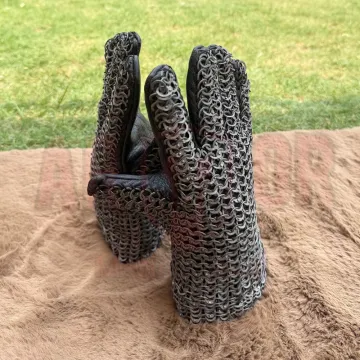\\N