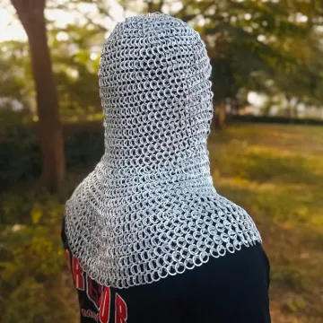 \\N